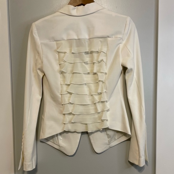 BCBGMaxAzria Adoree Ruffle Back Blazer Off White Ivory Gardenia XS NWOT - Picture 3 of 13